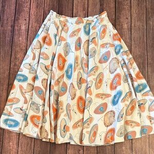 Vivien of Holloway Deluxe Cotton Circle Skirt Cream with Sombrero Print W30